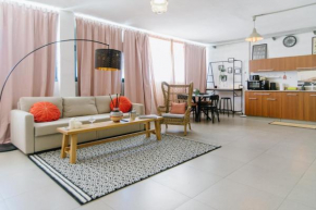 pink loft tlv